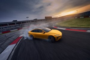 全系售价11.59万元起 2025款东风奕派eπ007焕新上市