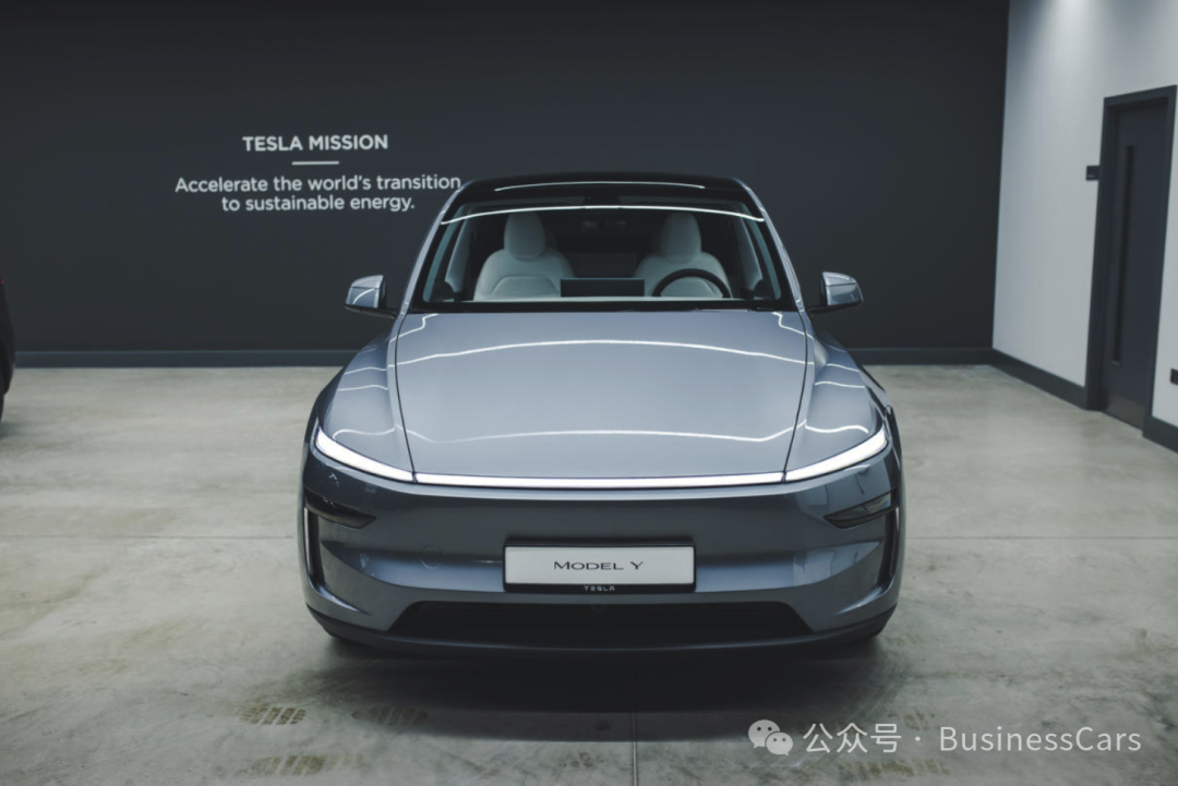 围剿Model Y，小米YU7即将出列