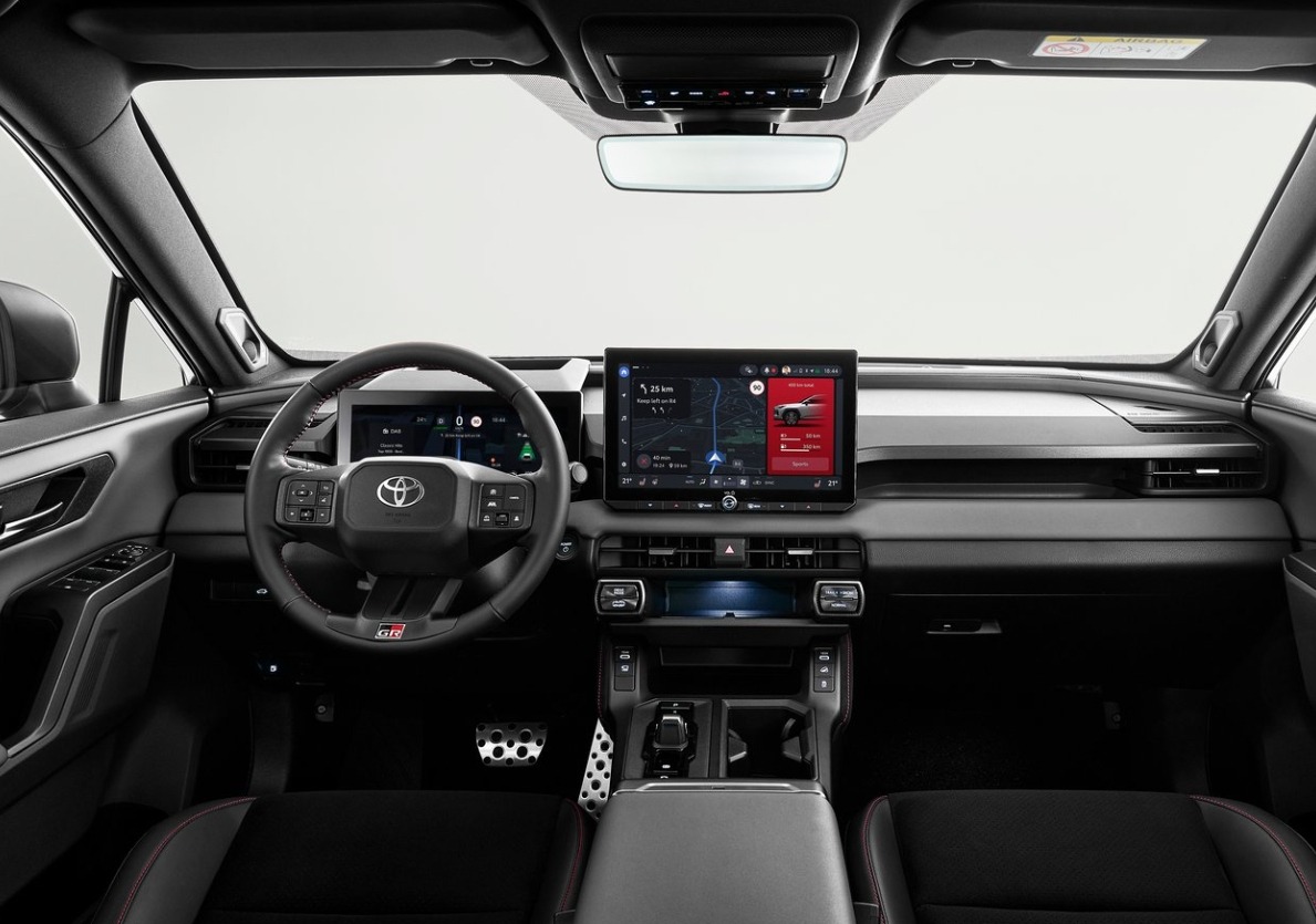 全新丰田RAV4，主打插混，5.8秒破百，标准/越野/GR三种造型