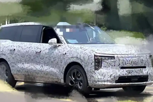 疑似智己旗舰大 6 座 SUV 谍照曝光！采用增程式动力