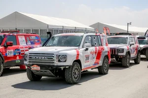 2025长城环塔车队荣耀发车 三大品牌强势阵容