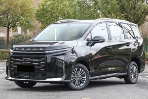 新能源VS燃油车，上汽大通G50混动与传祺M6 PRO的跨时代对决
