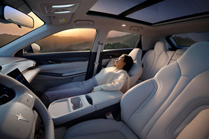 不晕车的电动SUV？示界06让新能源车卷出新花样