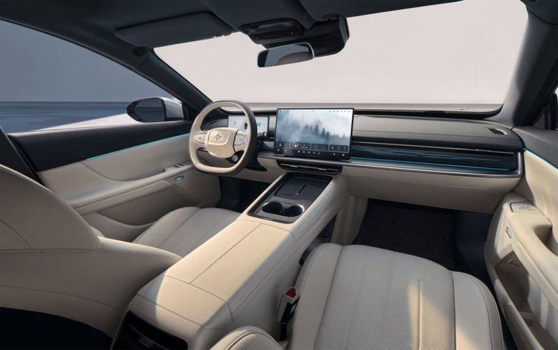 双AI大模型上车！2025款eπ007上市以科技与年轻力破局