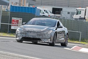 特斯拉Model S Plaid改款曝光：强化赛道基因