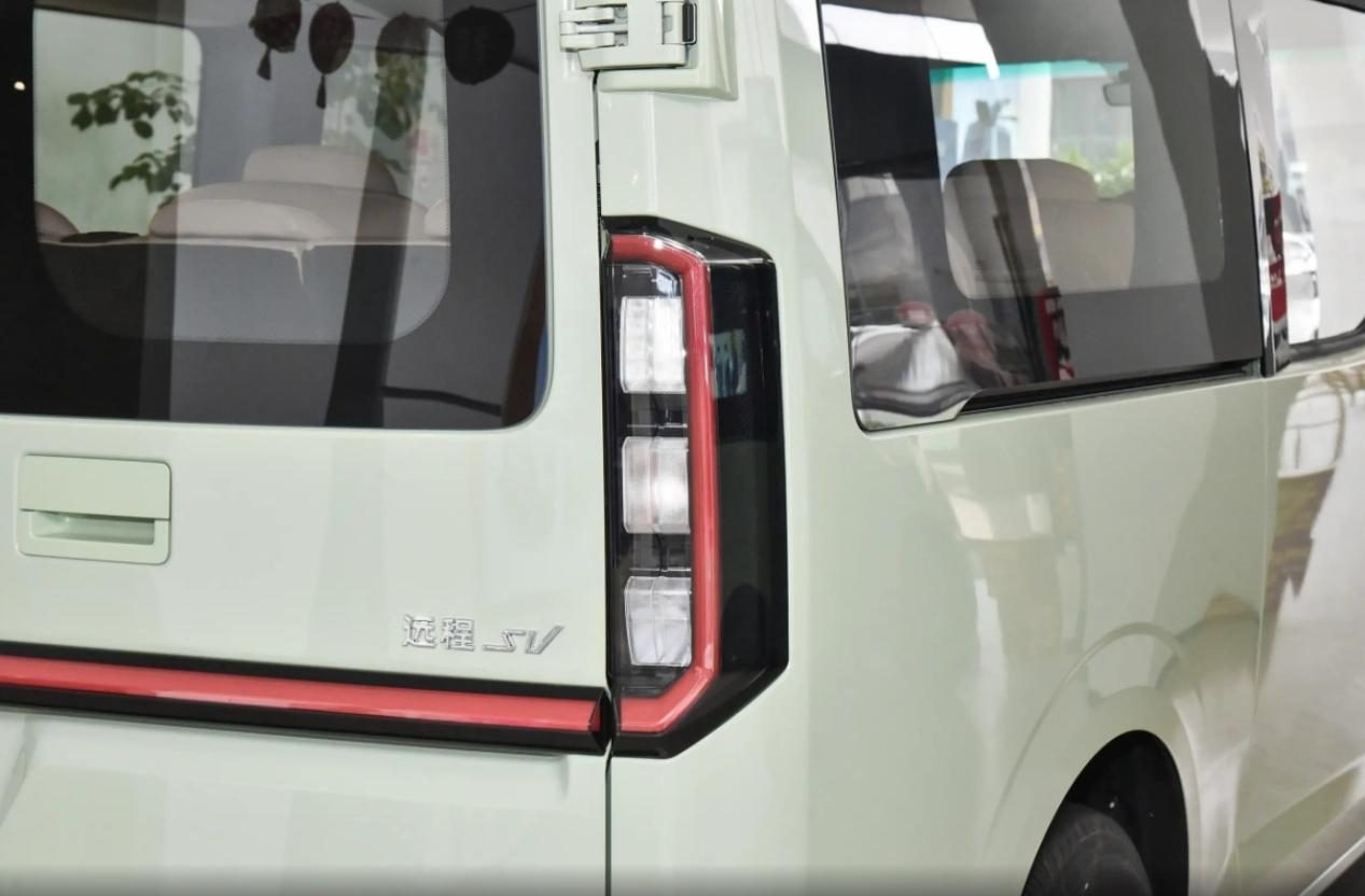 远程超级VAN悦程版，钢铝混合车身9座商旅车，宁德时代电池