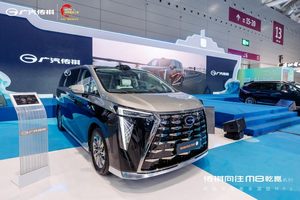 传祺向往M8乾崑以百万级豪华座椅重新定义高端MPV