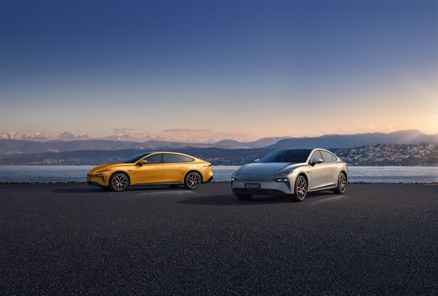 双AI大模型上车！2025款eπ007上市以科技与年轻力破局
