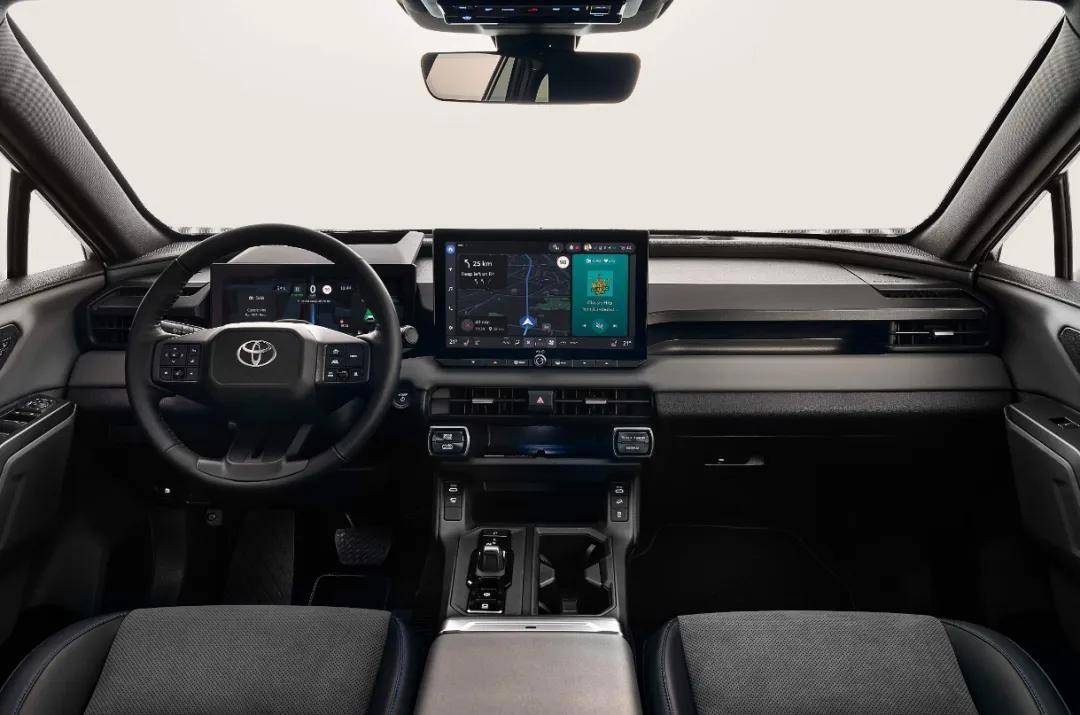 全新一代RAV4来了，丰田真的抠到家了？