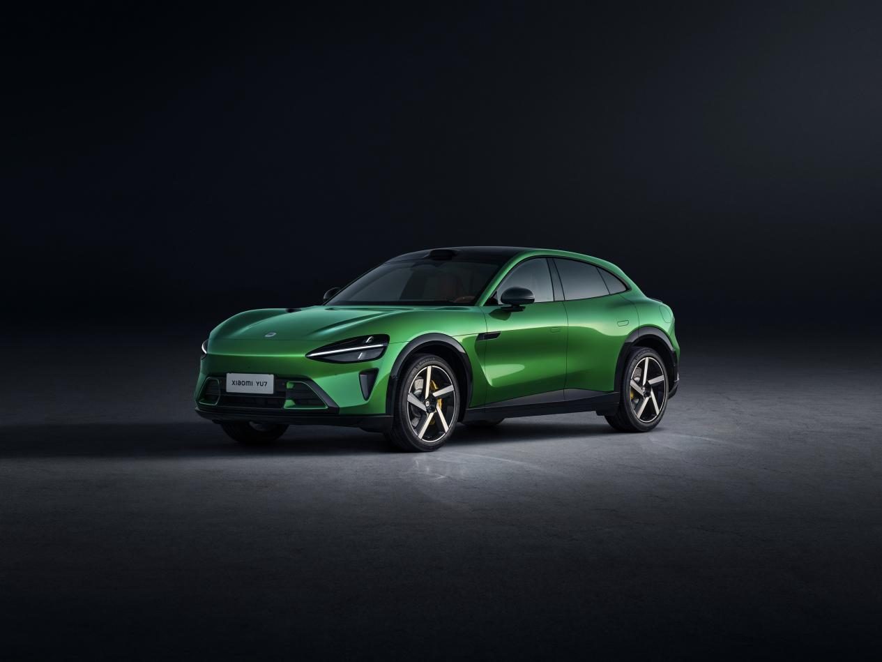 先进科技全面领先，「豪华高性能SUV」小米YU7 正式发布