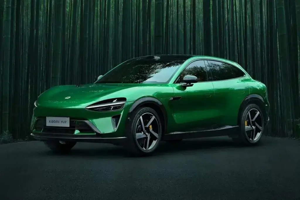 小米YU7来了，打的不是Model Y？
