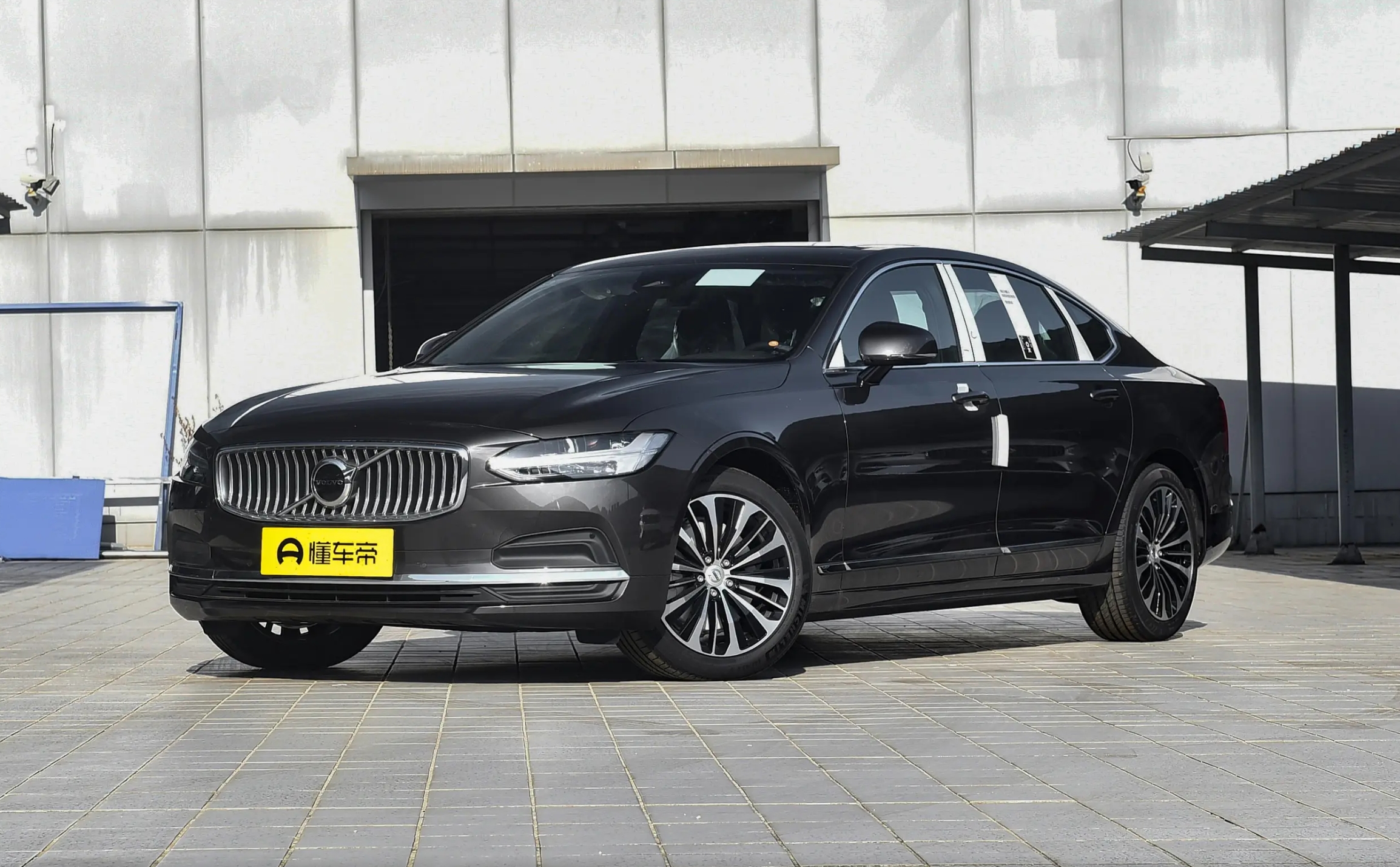 全新沃尔沃S90即将上市 现款优惠可观 抄底还是等新车？