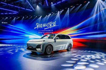 售价23.99万元起，深蓝S09正式上市交付，年轻家庭新首选