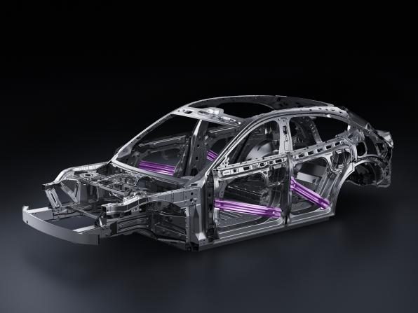 先进科技全面领先，「豪华高性能SUV」小米YU7 正式发布