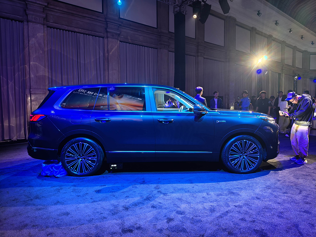 又一款6座旗舰SUV！吉利银河M9详细解析
