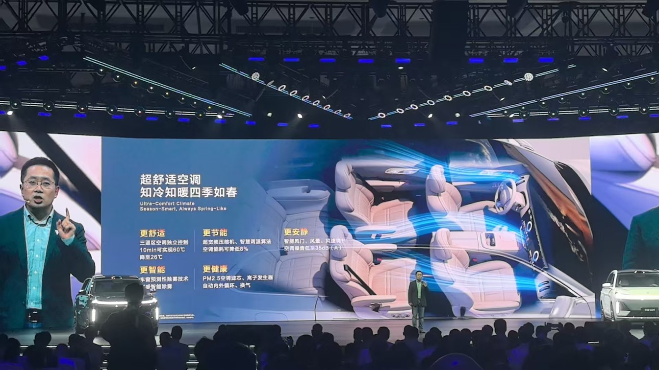 上演大六座SUV市场错位竞争教科书，23.99万起的深蓝S09上市交付