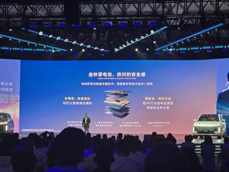 售价23.99万元起，深蓝S09正式上市交付，年轻家庭新首选