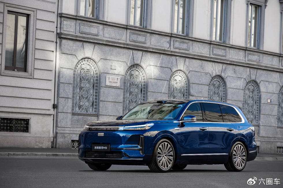 AI科技大六座旗舰SUV，吉利银河M9惊艳亮相米兰
