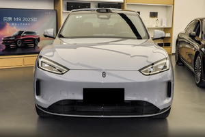 月销跌至一千多台，问界M5 Ultra为啥混成这样？先从产品力看起