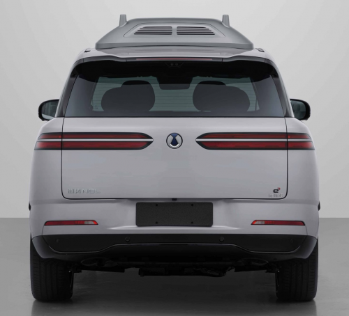 大六座 SUV 新王候选人出现？腾势 N8L 公告图惊艳众人