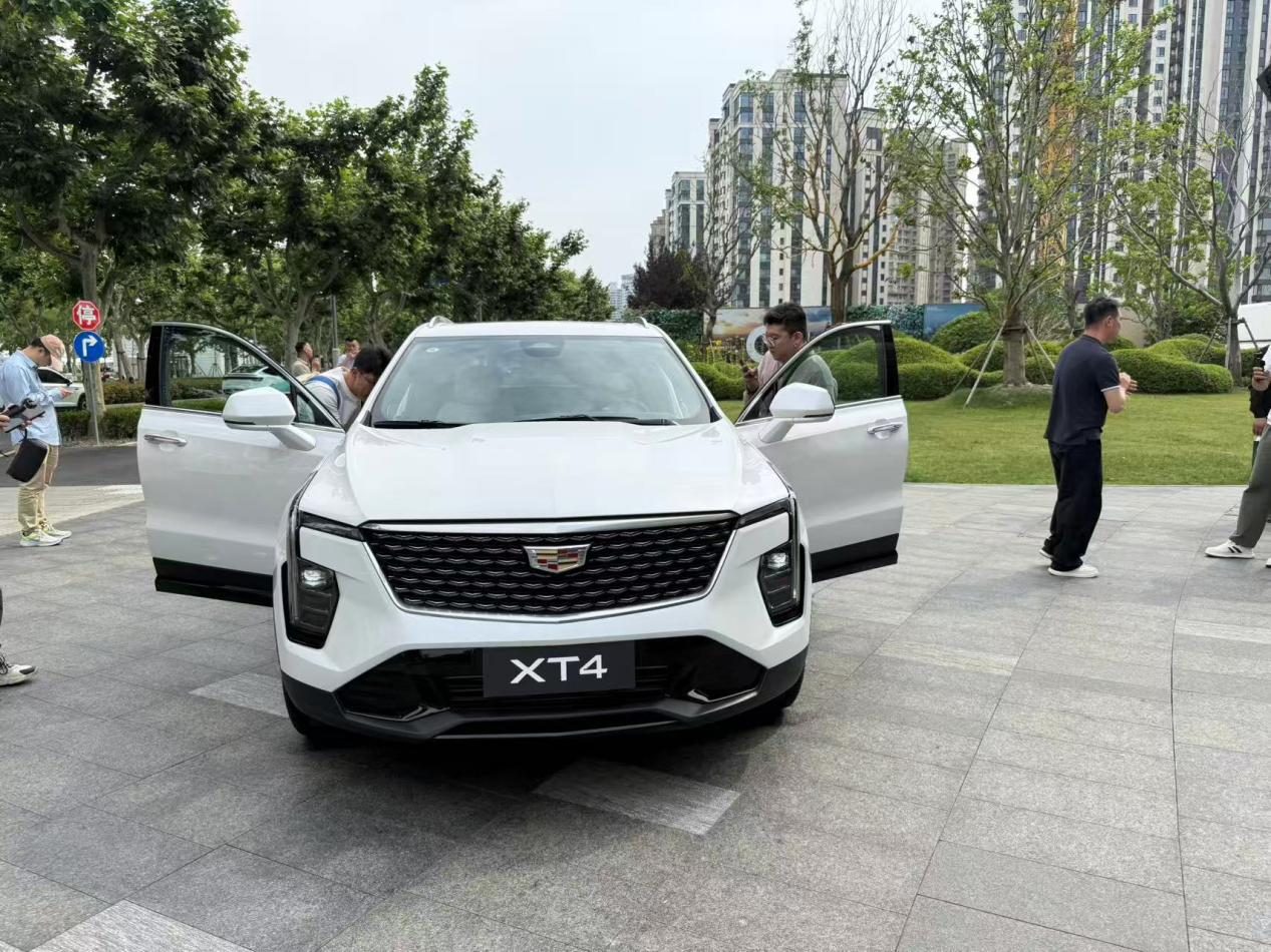 身藏利器 心有戚戚 全款一口价15.99万起凯迪拉克XT4上市