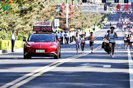 红动长马，C位出道 2025一汽红旗长春马拉松激情开跑