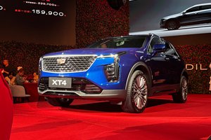 一口价没条件 凯迪拉克XT4焕新15.99万起