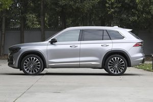 一天卖862台，月销2.3万，2.0T+爱信8AT，燃油SUV销冠，不到12万就能买