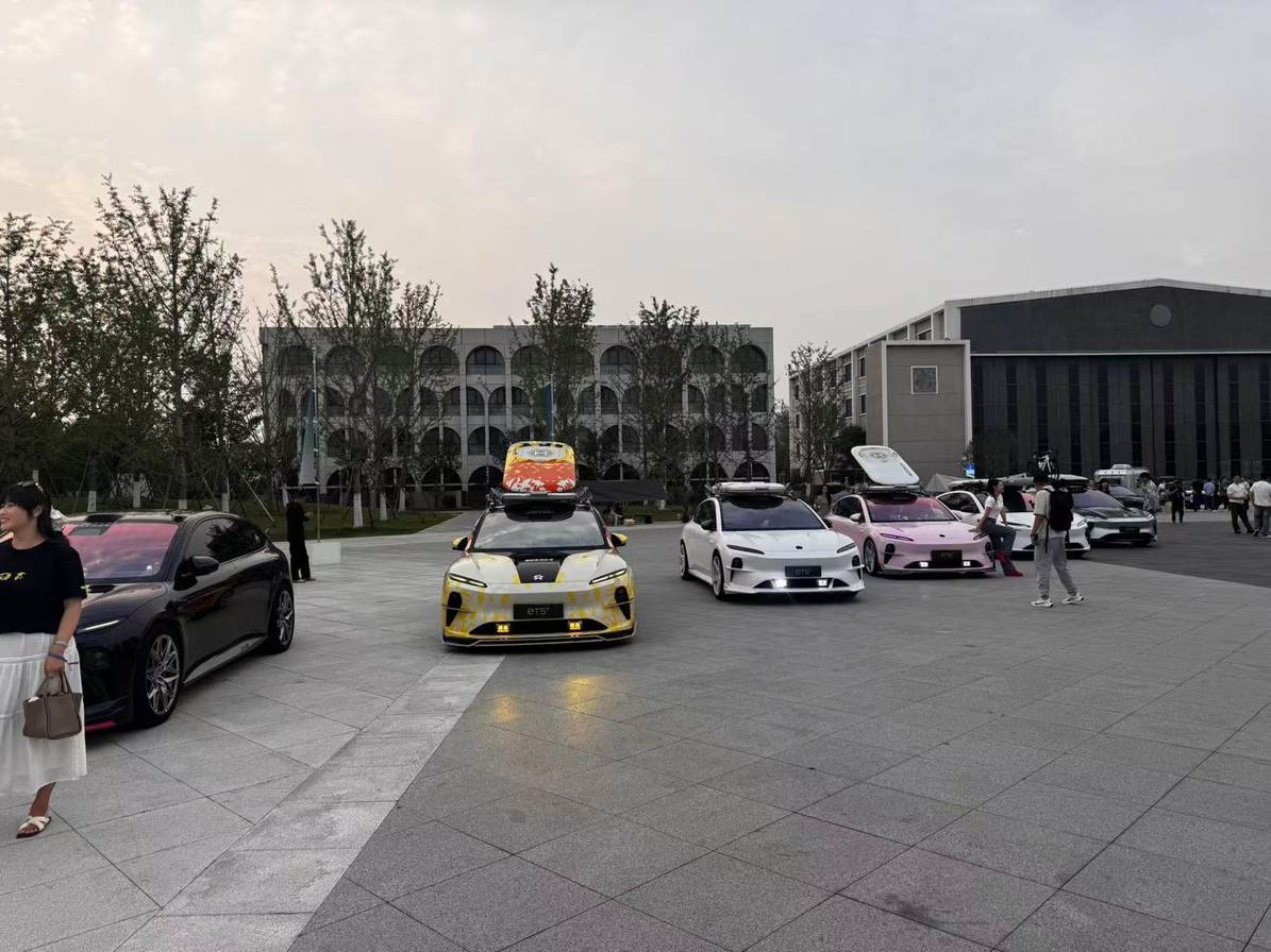 智能靠神玑芯片、驾控有CDC悬架，25款蔚来ET5/ET5T最低不到19万