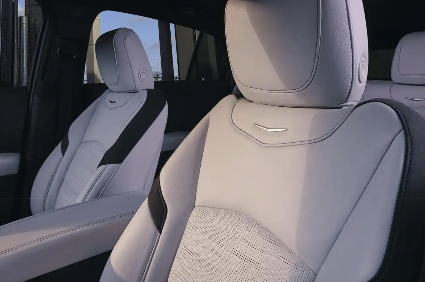 凯迪拉克XT4焕新上市 一口价15.99万起 太顶了！