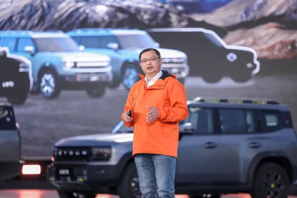 许巍沙漠星空开唱点燃捷途方盒子大会 2025款捷途山海T1同步上市