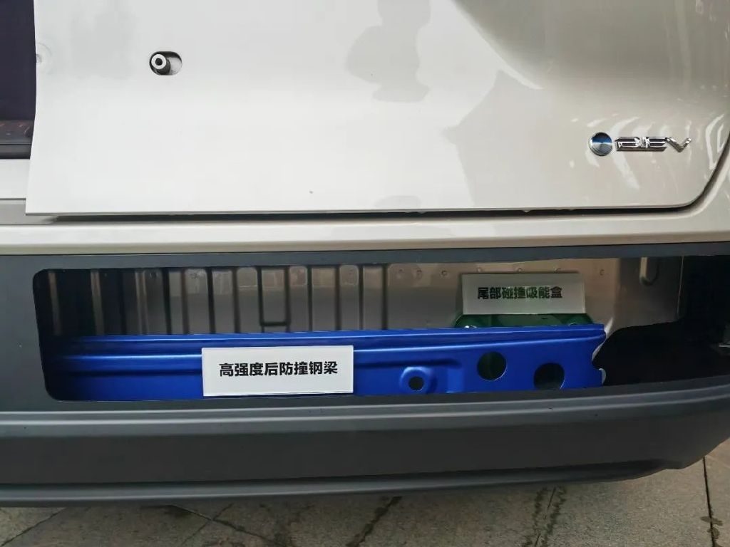 试驾丰田铂智3X：智能座舱不输新势力，空间魔法颠覆想象