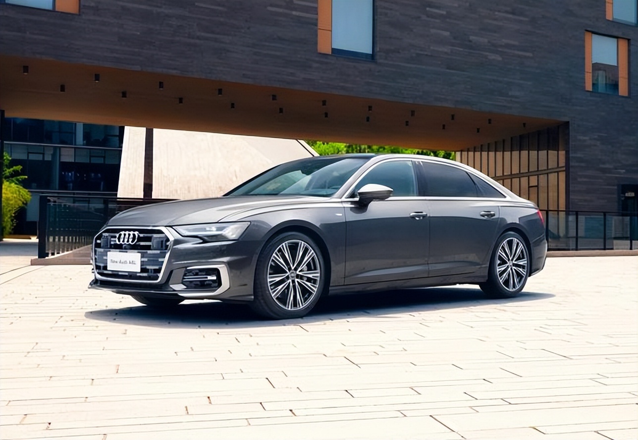 3.0T的奥迪A6L和2.0T的奥迪A8L，选哪个好呢？