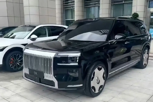 极氪9X实车曝光，首搭极氪超级电混技术，有望今年3季度上市