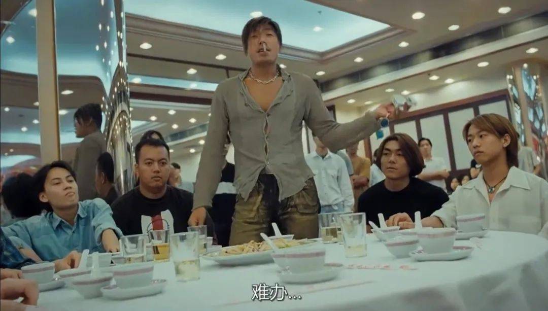 台上杀红眼，台下掀桌子，价格战打完打什么？