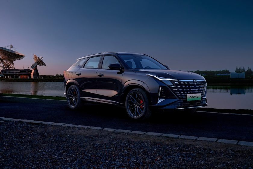 2025款UNI-Z PHEV加推战舰+、超能型 叠加焕新礼及国补后8.69万起