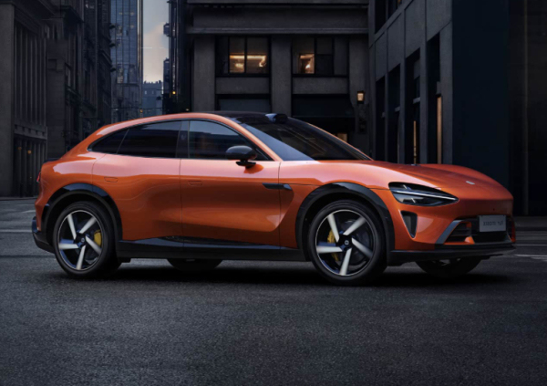 电动跨界 SUV YU7 发布，设计神似法拉利 Purosangue！