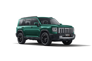 2.0T+9DCT+四驱+差速锁，燃油猛龙15.69万起，是不是太贵了？