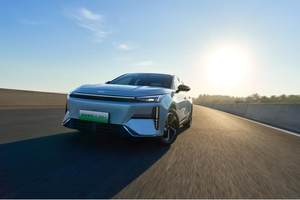 2025 车圈价格战王炸！银河 L6 EM-i 6.98 万 + 六重礼，混动家轿半价入