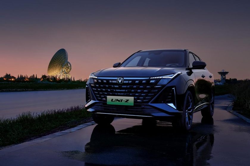 2025款UNI-Z PHEV加推战舰+、超能型 叠加焕新礼及国补后8.69万起