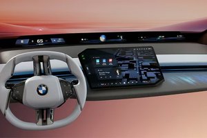 BMW首创全景iDrive：重新定义汽车和人机交互体验