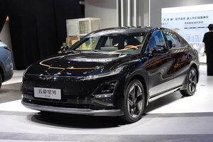 置换一口价7.68万元起，2025款五菱星光上市，续航增加/智驾升级