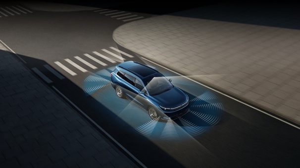 五一购车闭眼入！问界新 M7 携 6.06 万钜惠，解锁全家出游新体验​