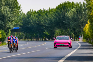星途汽车护航2025中国公路自行车联赛 科技赋能绿色骑行