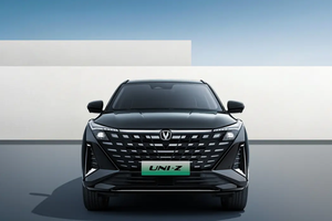 国补后8.69万起售！2025款UNI-Z PHEV“劲爆”的不止是价格