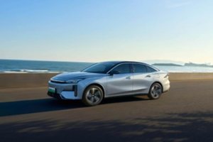 6.98万起！这辆银河L6E-i混动家轿让"油钱焦虑"彻底out了