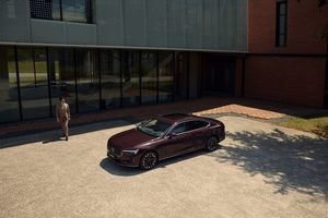 新北欧旗舰轿车 沃尔沃全新S90上市 限时参考尊享价30.09万元起