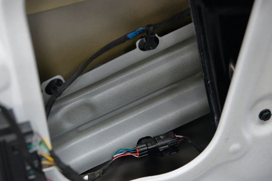 极氪MIX拆车：这才是原创！这才是中国造车的真正实力！