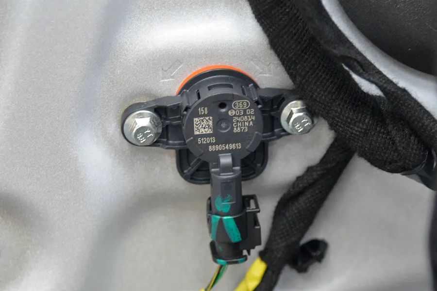 极氪MIX拆车：这才是原创！这才是中国造车的真正实力！