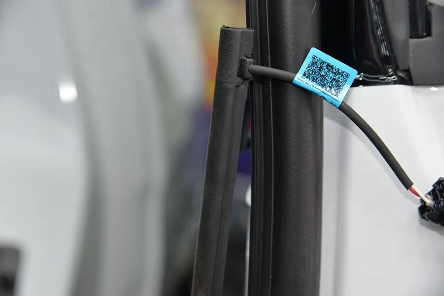 极氪MIX拆车：这才是原创！这才是中国造车的真正实力！